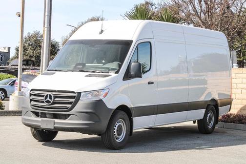 2025 Mercedes-Benz Sprinter 2500 High Roof
