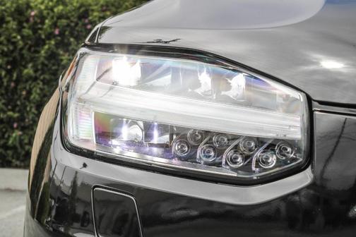 2022 Volvo XC90 Recharge Plug-In Hybrid T8 Inscription Expression Extended Range 7P