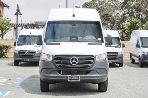 2025 Mercedes-Benz Sprinter 2500 High Roof