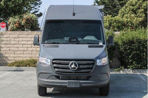 2025 Mercedes-Benz Sprinter 2500 Standard Roof