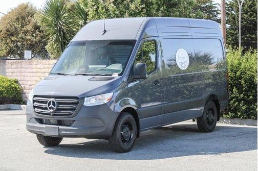 2025 Mercedes-Benz Sprinter 2500 Standard Roof