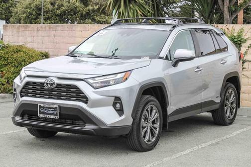 2025 Toyota RAV4 Hybrid XLE Premium