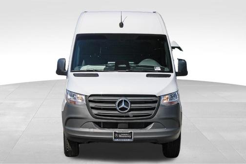 Arctic White 2025 Mercedes-Benz Sprinter 2500 Standard Roof