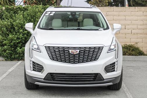 2022 Cadillac XT5 Premium Luxury