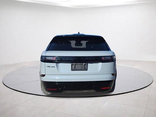 2025 Land Rover Range Rover Velar P250 Dynamic SE