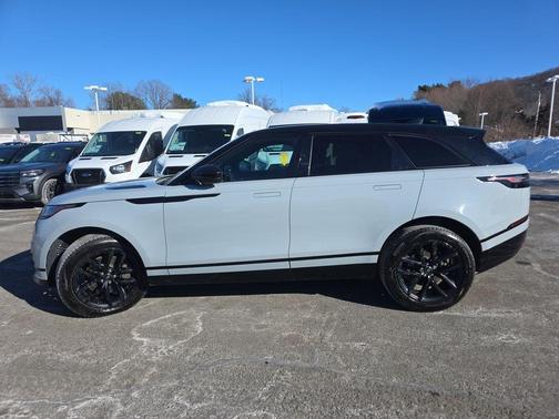 2025 Land Rover Range Rover Velar P250 Dynamic SE