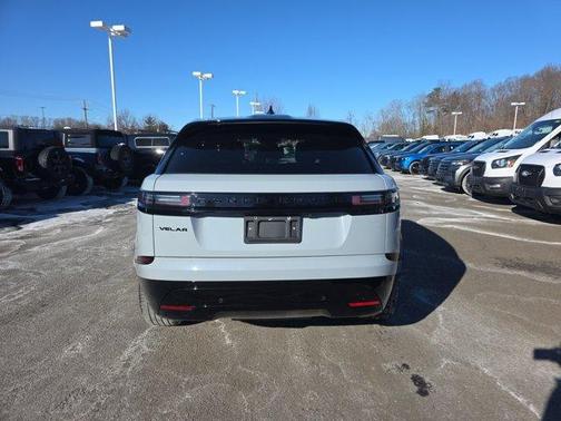 2025 Land Rover Range Rover Velar P250 Dynamic SE