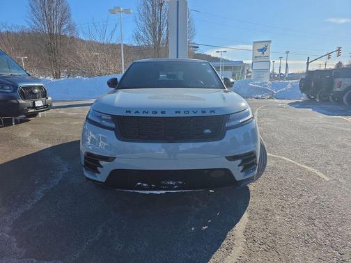 2025 Land Rover Range Rover Velar P250 Dynamic SE