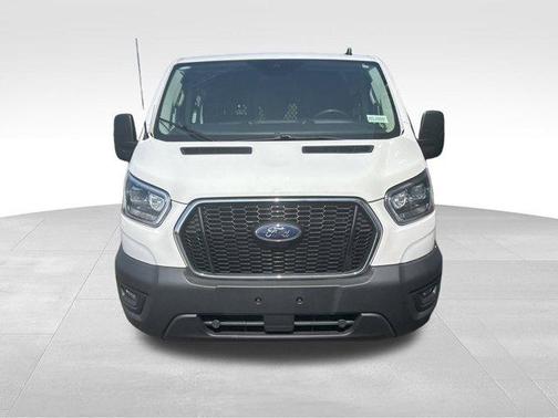 2023 Ford Transit-250 T250