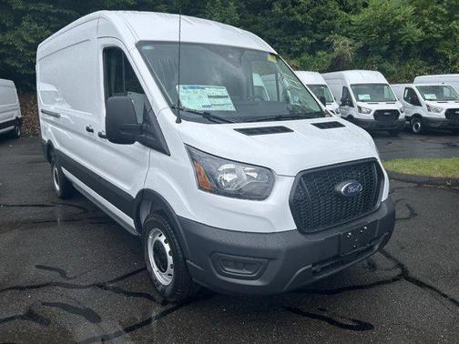 2025 Ford Transit-250 148 WB Medium Roof Cargo