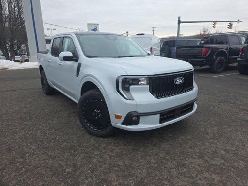 2026 Ford Maverick Lobo Standard