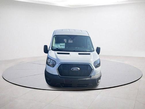 2025 Ford Transit-250 148 WB Medium Roof Cargo