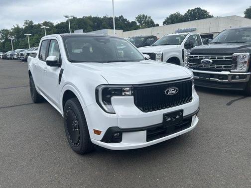 2025 Ford Maverick Lobo Standard