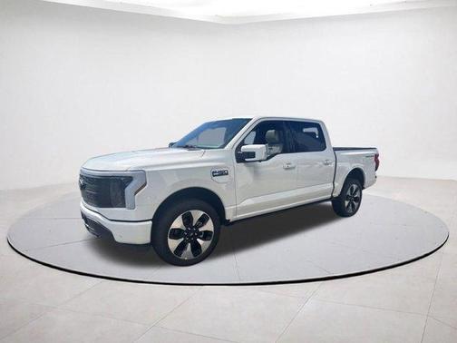 2025 Ford F-150 Lightning Platinum