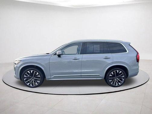 2025 Volvo XC90 B6 Plus 7-Seater