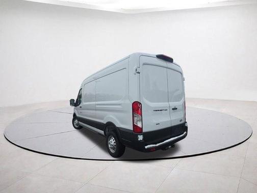 2026 Ford Transit-250 148 WB Medium Roof Cargo
