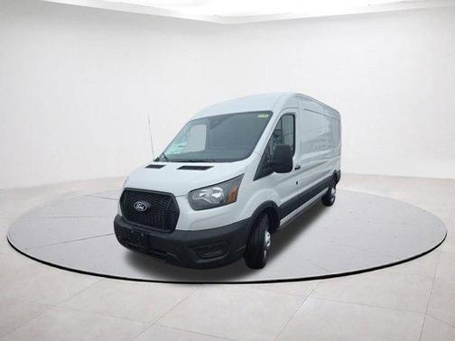 2026 Ford Transit-250 148 WB Medium Roof Cargo