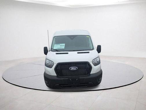 2026 Ford Transit-250 148 WB Medium Roof Cargo