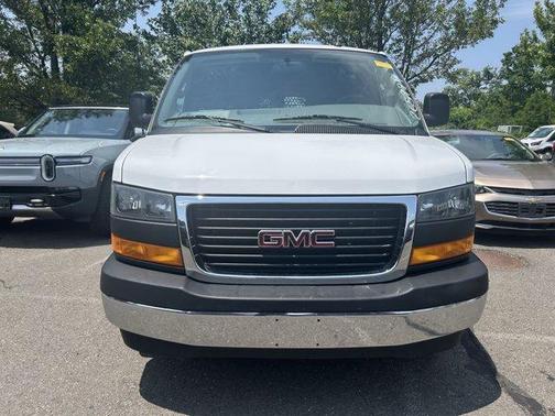 2022 GMC Savana 2500 Work Van