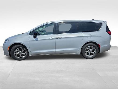 Silver Mist Clearcoat 2024 Chrysler Pacifica LIMITED