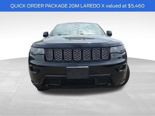 Diamond Black 2022 Jeep Grand Cherokee LAREDO