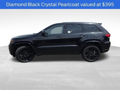Diamond Black 2022 Jeep Grand Cherokee LAREDO