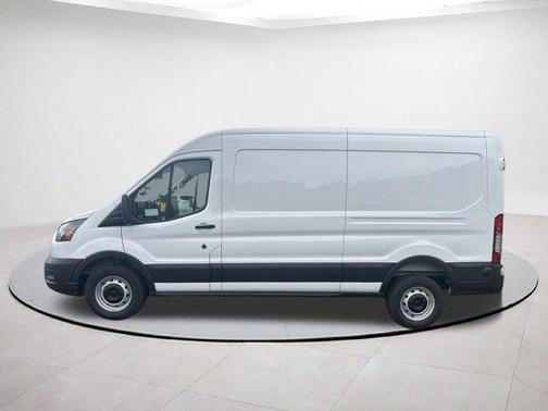 2025 Ford Transit-250 148 WB Medium Roof Cargo