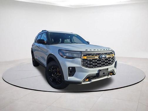 White Metallic 2026 Ford Explorer Tremor SUV