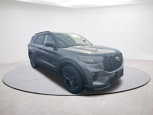 Gray Metallic 2025 Ford Explorer ST-Line SUV