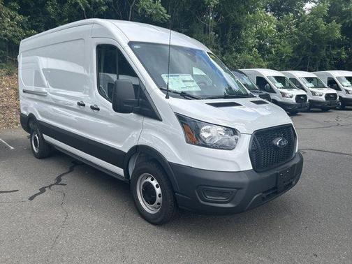2025 Ford Transit-250 148 WB Medium Roof Cargo