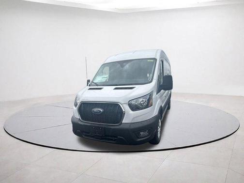 2024 Ford Transit-250 148 WB Medium Roof Cargo
