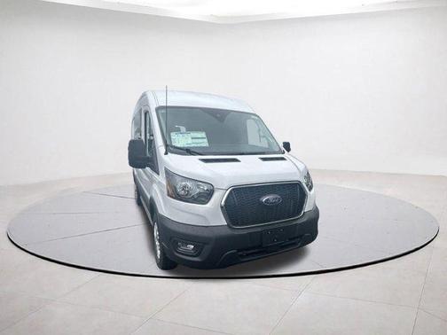 2024 Ford Transit-250 148 WB Medium Roof Cargo