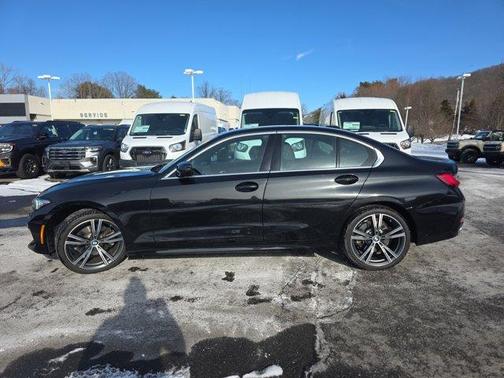 2024 BMW 330 i xDrive