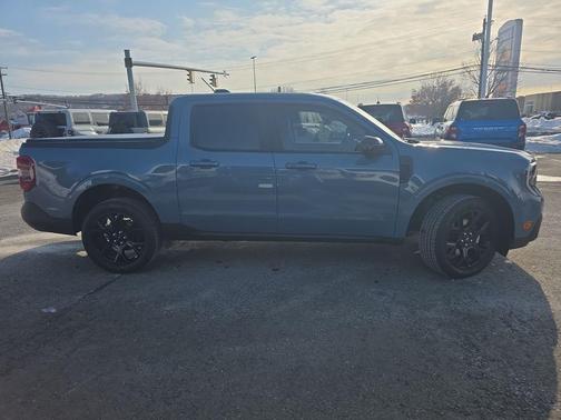 2025 Ford Maverick Lariat