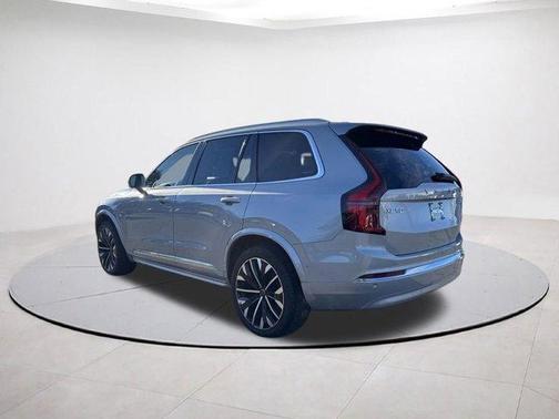 2025 Volvo XC90 B6 Plus 7-Seater
