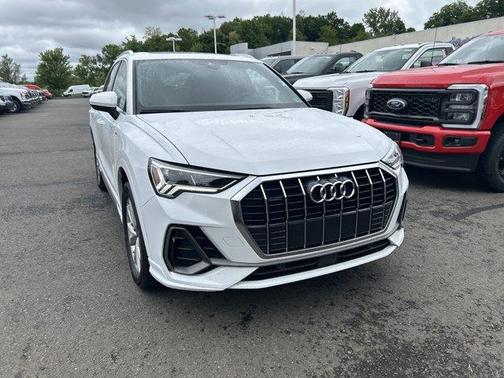 2025 Audi Q3 45 S line Premium