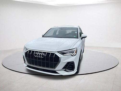 2025 Audi Q3 45 S line Premium