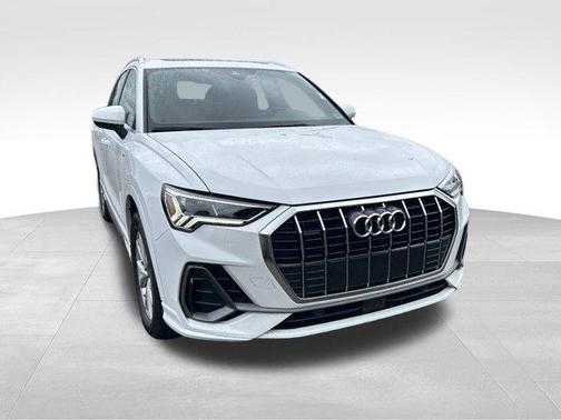 2025 Audi Q3 45 S line Premium