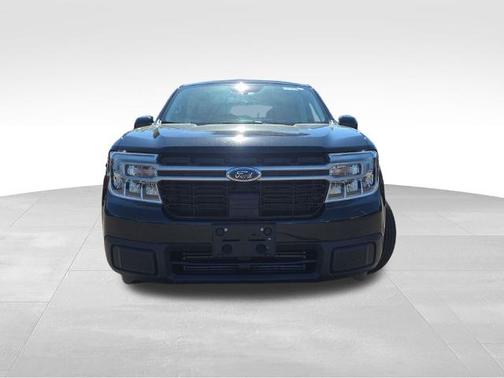 SHADOW BLACK 2024 Ford Maverick LARIAT
