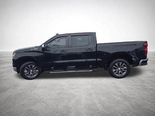 Black 2022 Chevrolet Silverado 1500 LT