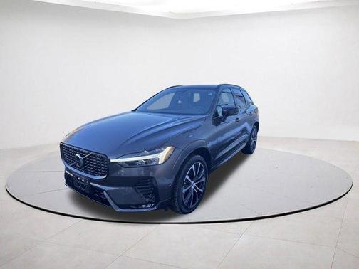 2025 Volvo XC60 B5 Plus