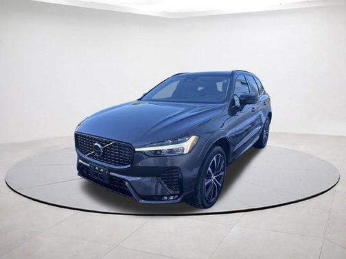 2025 Volvo XC60 B5 Plus