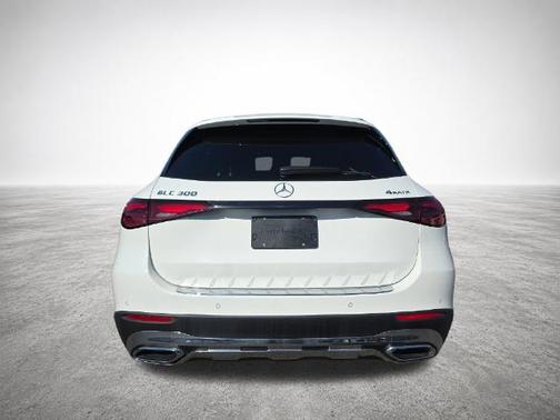 White 2025 Mercedes-Benz GLC 300 BASE 4MATIC