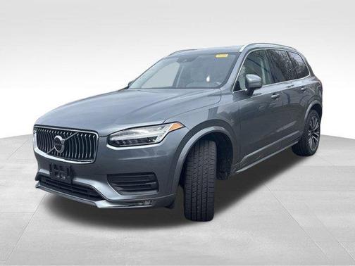 2020 Volvo XC90 T5 Momentum 7 Passenger
