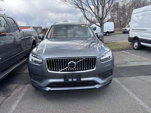 2020 Volvo XC90 T5 Momentum 7 Passenger
