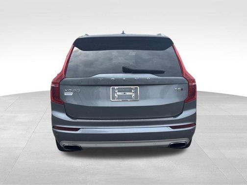 2020 Volvo XC90 T5 Momentum 7 Passenger