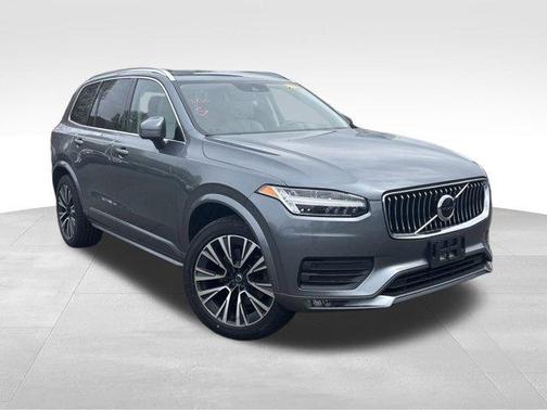 2020 Volvo XC90 T5 Momentum 7 Passenger