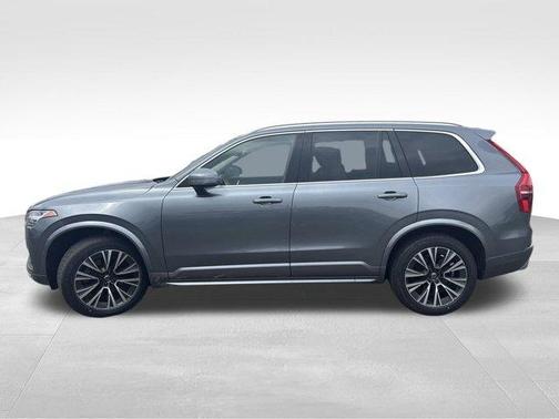 2020 Volvo XC90 T5 Momentum 7 Passenger