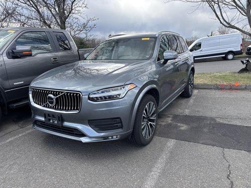 2020 Volvo XC90 T5 Momentum 7 Passenger