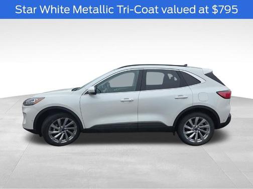 2022 Ford Escape TITANIUM